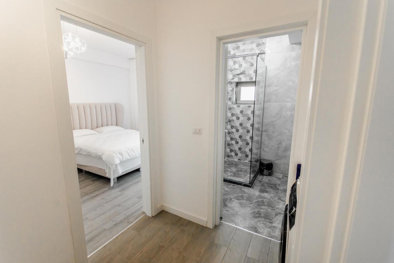 קריובה Samplus Central Apartment מראה חיצוני תמונה