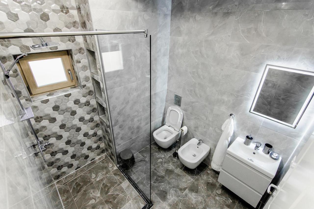 קריובה Samplus Central Apartment מראה חיצוני תמונה